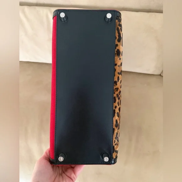 CHRISTIAN LOUBOUTIN Medium PALOMA BAG - Picture 7 of 16